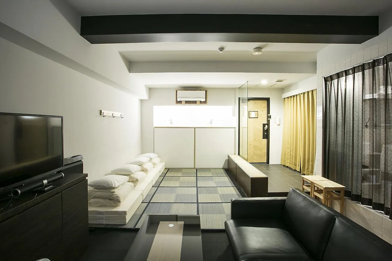 The Rooms Осака Япония